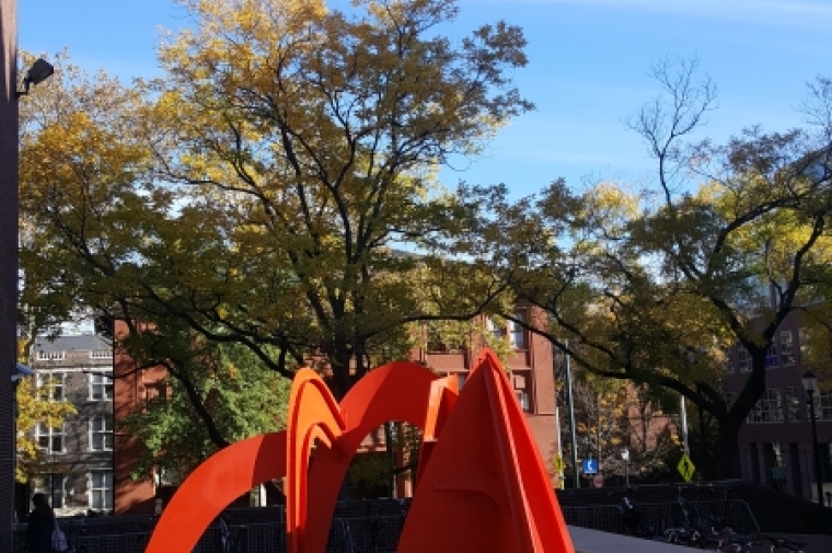 Calder sculpture 