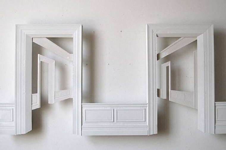 Design showing two doors that gives the illusion of depth of field