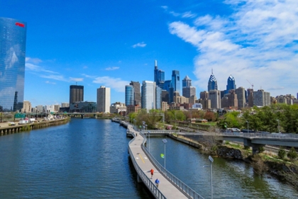 Schuylkill river with Philadelphia skyline in the background