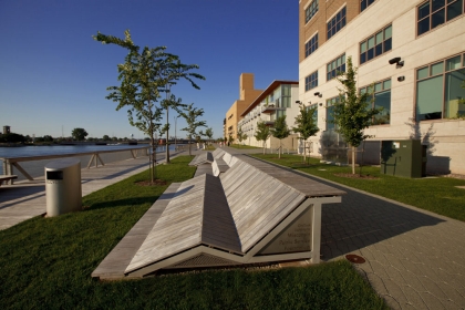 Architectural project featuring a very large scale public sitting area.