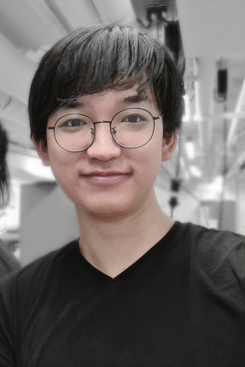 Headshot of Design Fellow, Yuxuan Wang.