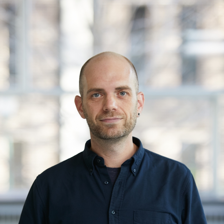 Headshot of Mikael Avery