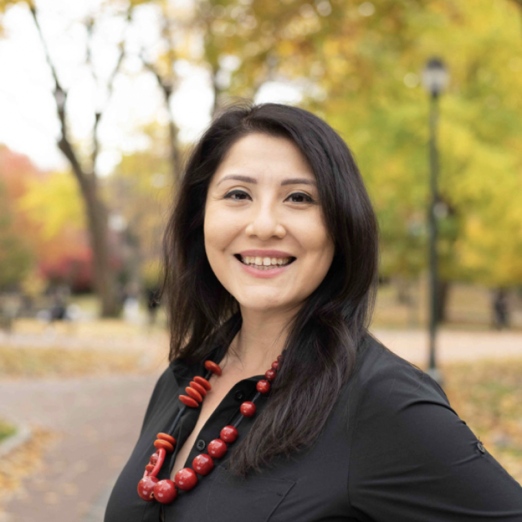 Stephanie Rivera-Kumar Headshot