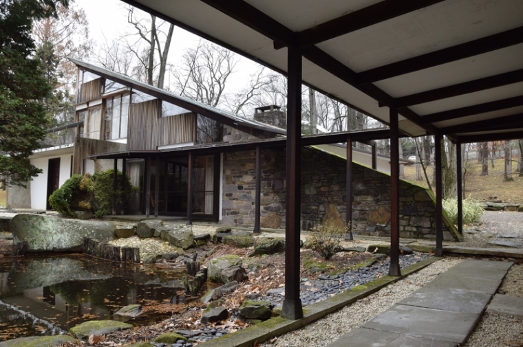 Garden courtyard of George Nakashima house.