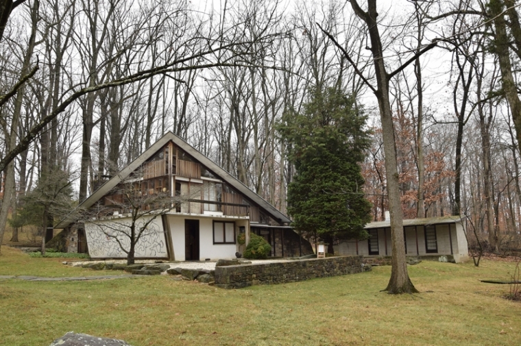 Exterior shot of George Nakashima house