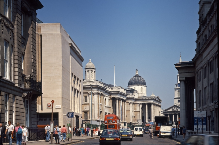 streetscape showing National Gallery and the Sainsbury addition