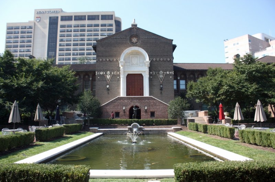 Penn museum courtyard fountain