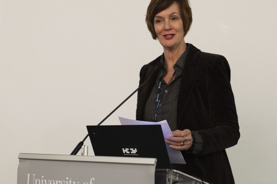 Winka Dubbeldam lecturing at podium