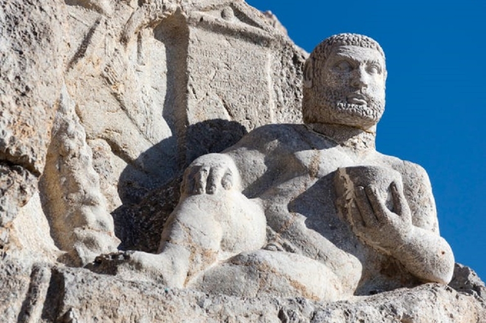 Statue of Darius the great