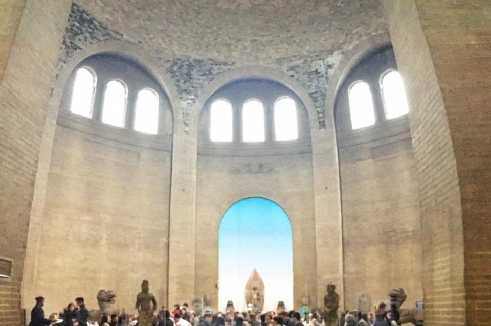 Luncheon in large vaulted room in Penn Museum