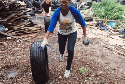 PennDesign students prepare for the community clean up of North Philly Peace Park.