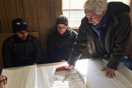 Development consultant and alumnus Bob Kaufman and PennDesign students at the new 40th Street Trolley Portal site