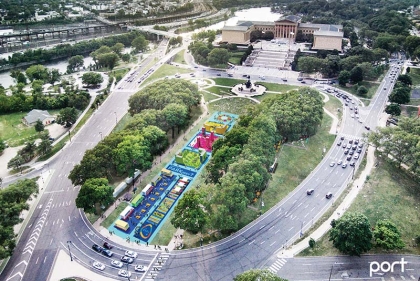 'The Oval' in front of Philadelphia Art Museum on Ben Franklin Parkway