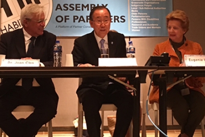 Eugenie Birch (right) and UN Secretary General Ban Ki-moon (center) at a meeting of the General Assembly of Partners at UN Habitat III