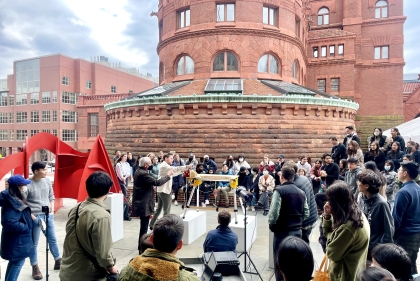 Ideal beam contest taking place on the Plaza