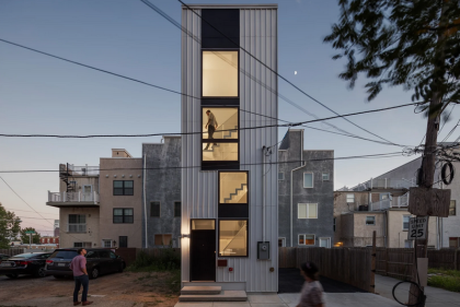 Vertical "tiny home". Tall home built on small ground area