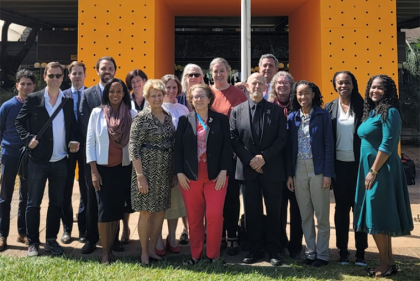 Photo of the US delegation – five representatives from US Department of State and US Department of Housing and Urban Development and 14 non-governmental representatives drawn from the design professions, philanthropy, academia, and local government. 