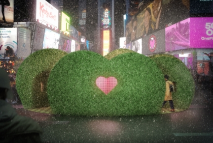 Love's Hedge in Times Square