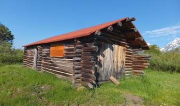 Log cabin
