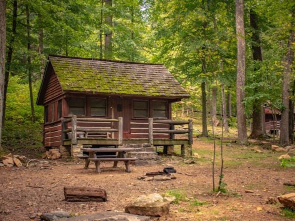 Catoctin Mountain Park’s log cabins represent some of the earliest iterations of the “rustic parkitecture” style pioneered by Albert H. Good in the 1930s for the National Park Service. (Source: Cohan, 2022)